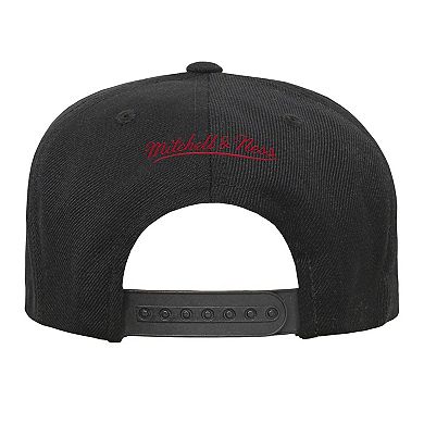 Youth Mitchell & Ness Black/Red Tampa Bay Buccaneers Team Script Snapback Hat