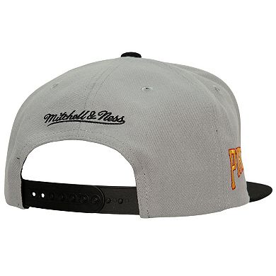 Men's Mitchell & Ness Gray Pittsburgh Pirates Cooperstown Collection Away Snapback Hat