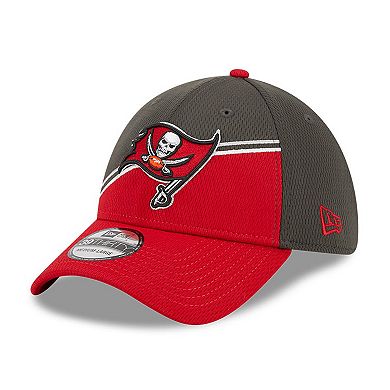 Men's New Era Pewter/Red Tampa Bay Buccaneers 2023 Sideline 39THIRTY Flex Hat