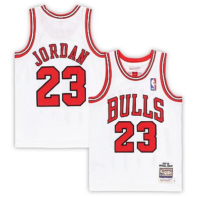 Preschool Mitchell & Ness Michael Jordan White Chicago Bulls 1997/98 Hardwood Classics Authentic Jersey