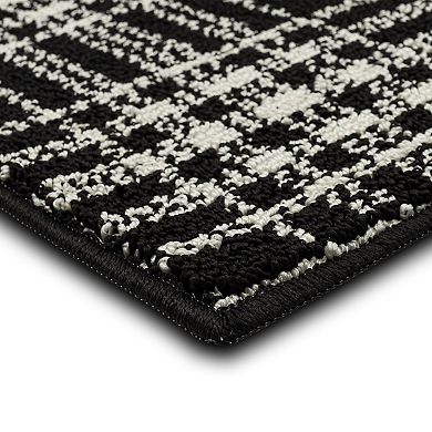 Sonoma Goods For Life?? 20 in. x 30 in. Plaid Rug