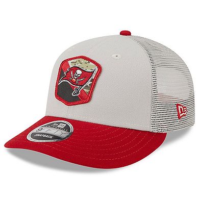 Men's New Era  Stone/Scarlet Tampa Bay Buccaneers 2023 Salute To Service Low Profile 9FIFTY Snapback Hat