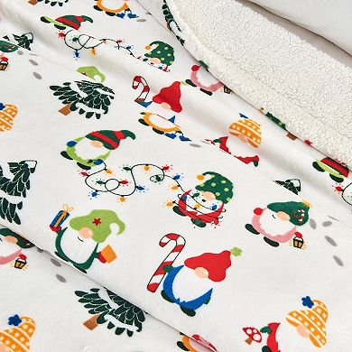 Holiday Printed Plush-to-Sherpa Throw Blanket