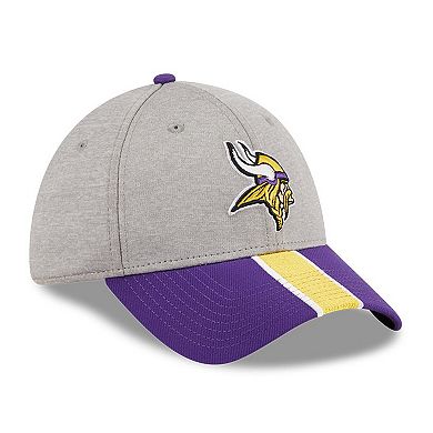 Men's New Era Heather Gray/Purple Minnesota Vikings Striped 39THIRTY Flex Hat