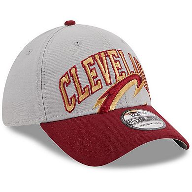 Men's New Era Gray/Wine Cleveland Cavaliers Tip-Off Two-Tone 39THIRTY Flex Hat