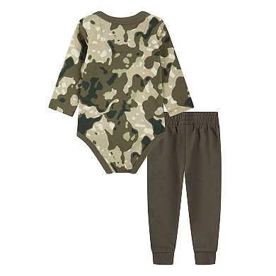 Baby Boys Nike Camo Long Sleeve Bodysuit and Sweatpants Set