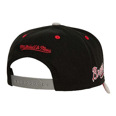 Men's Mitchell & Ness Black Atlanta Braves Bred Pro Adjustable Hat
