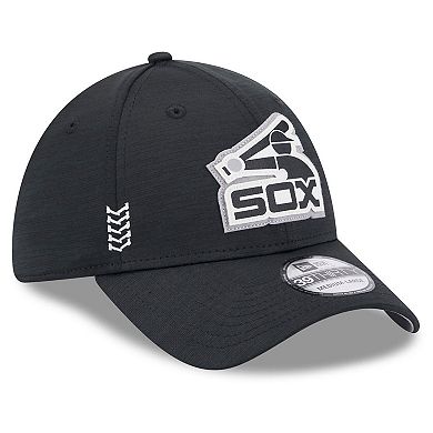 Men's New Era  Black Chicago White Sox 2024 Clubhouse 39THIRTY Flex Fit Hat