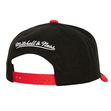 Men's Mitchell & Ness Black Chicago Bulls Corduroy Pro Crown Adjustable Hat