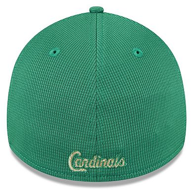 Men's New Era White/Green St. Louis Cardinals 2024 St. Patrick's Day 39THIRTY Flex Fit Hat