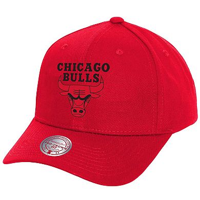 Men's Mitchell & Ness Red Chicago Bulls Fire Red Pro Crown Snapback Hat