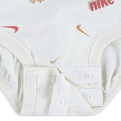 Baby Nike Printed Bodysuit and Pants 2-piece Set