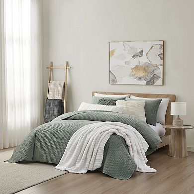 Koolaburra by UGG Maita Corduroy Quilt Set with Shams