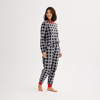 Women's Jammies For Your Families® Winter Plaid Pajama Top & Jogger Pajama Bottoms Set