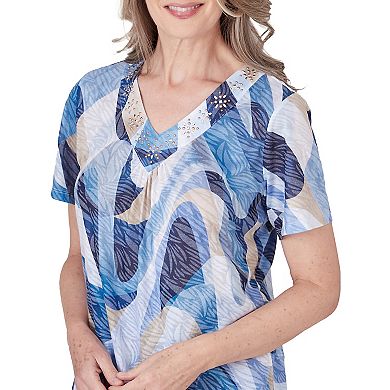 Women's Alfred Dunner V-Neck Wavy Abstract Top