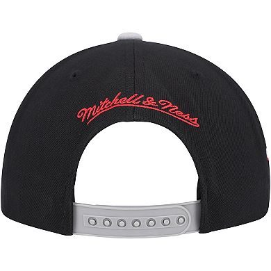 Men's Mitchell & Ness Black/Gray Chicago Bulls Core Snapback Hat