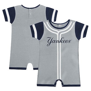 Infant Fanatics Branded Gray New York Yankees Fast Pitch Romper