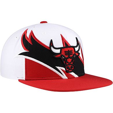 Men's Mitchell & Ness White/Red Chicago Bulls Waverunner Snapback Hat