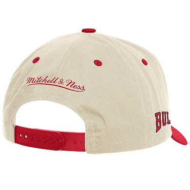 Men's Mitchell & Ness Cream Chicago Bulls Game On Two-Tone Pro Crown Adjustable Hat