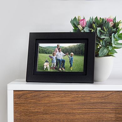 Simply Smart Home 10.1” PhotoShare Friends and Family Smart Digital Picture Frame