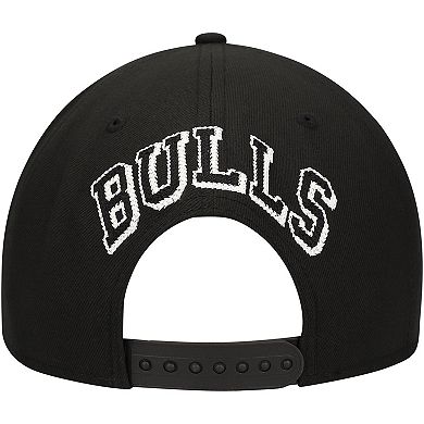 Men's New Era Black Chicago Bulls Chainstitch 9FIFTY Snapback Hat