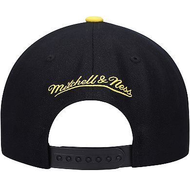Men's Mitchell & Ness White/Yellow Chicago Bulls Day One Snapback Hat