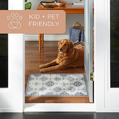 Town and Country Everyday Avani Cottagecore Medallion Everwash™ Washable Area Rug with Non-Slip Backing