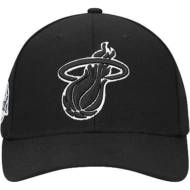 Men's Mitchell & Ness Black Miami Heat Panda Adjustable Hat