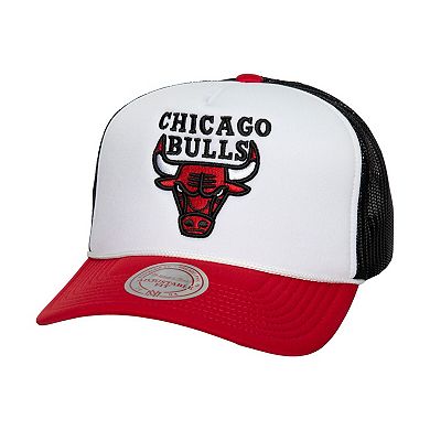 Men's Mitchell & Ness White Chicago Bulls Hardwood Classics Blocker Foam Front Trucker Snapback Hat