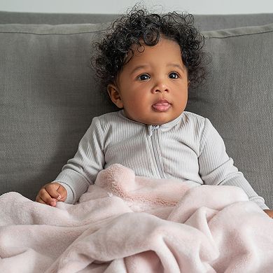 aden + anais essentials Plush Baby Blanket