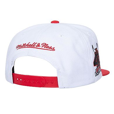 Men's Mitchell & Ness White Chicago Bulls  Soul Logo Shine 2-Tone Snapback Hat