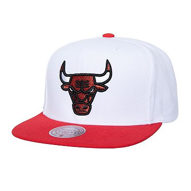 Men's Mitchell & Ness White Chicago Bulls  Soul Logo Shine 2-Tone Snapback Hat