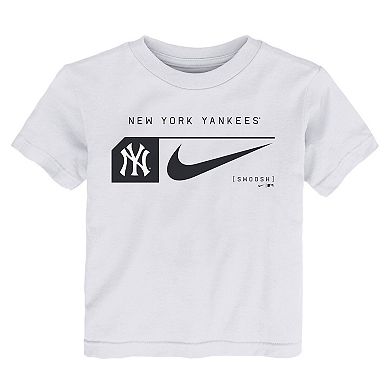 Preschool Nike White/Navy New York Yankees Two-Piece T-Shirt & Shorts Set