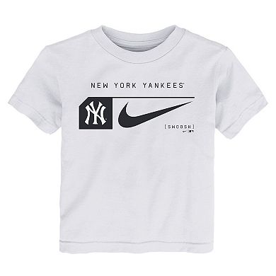 Toddler Nike New York Yankees Authentic Collection T-Shirt & Shorts Set