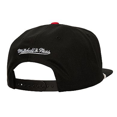Men's Mitchell & Ness Black Cincinnati Reds  Radiant Lines Deadstock Snapback Hat