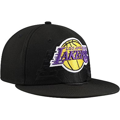 Men's New Era Black Los Angeles Lakers Blackout Shadow Logo 59FIFTY Fitted Hat