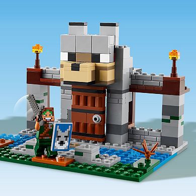 LEGO Minecraft The Wolf Stronghold Fortress 21261 Building Kit (312 pieces)