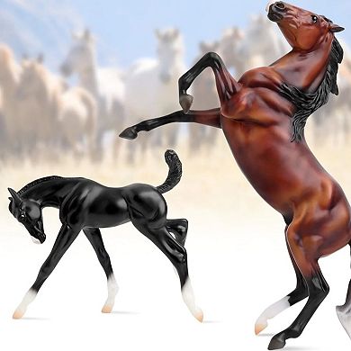 Breyer Horses The Freedom Series - Wild & Free Horse and Foal Set