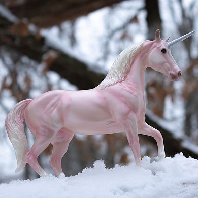 Breyer Freedom Series Classics Aurora Unicorn Fantasy Horse Figurine