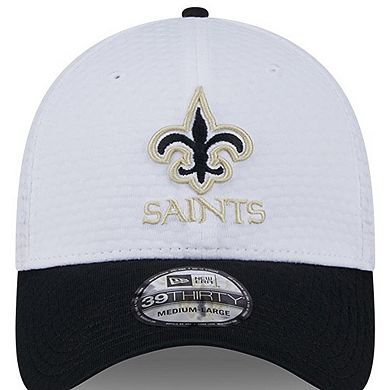 Men's New Era White/Black New Orleans Saints 2024 NFL Training Camp 39THIRTY Flex Hat