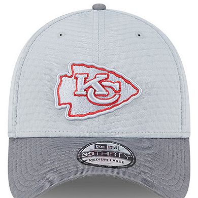 Men's New Era Gray Kansas City Chiefs 2024 NFL Training Camp 39THIRTY Flex Hat