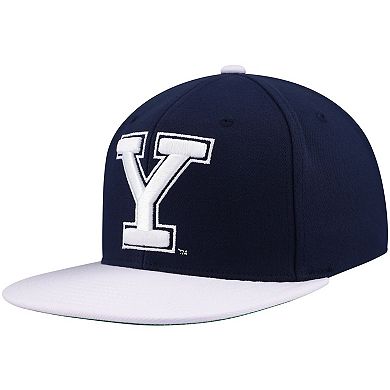 Men's Mitchell & Ness Navy/White Yale Bulldogs 2-Tone 2.0 Snapback Hat