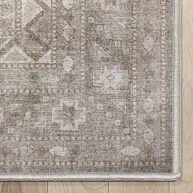 Well Woven Apollo Praha Vintage Faded Global Area Rug