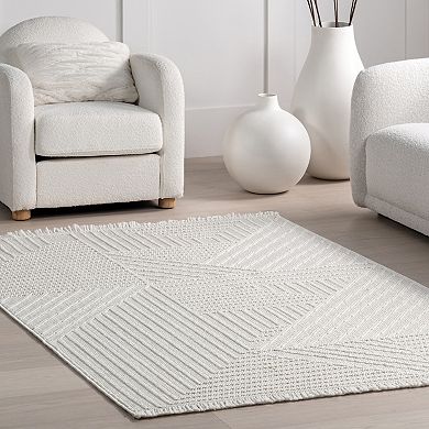 nuLOOM Makena Modern Geometric High-Low Area Rug