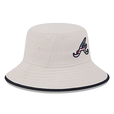 Men's New Era  Khaki Atlanta Braves 2024 Fourth of July Bucket Hat