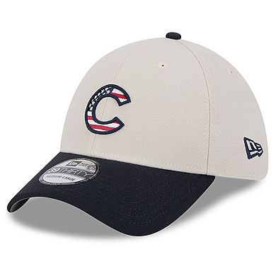 Men's New Era  Khaki/Black Chicago Cubs 2024 Fourth of July 39THIRTY Flex Hat