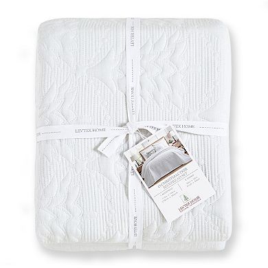 Levtex Home O Christmas Tree White Bedspread Set