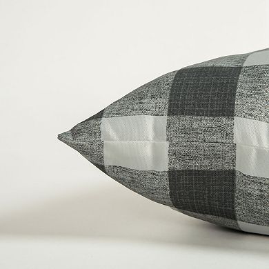 Rizzy Home Ava 22 in. x 22 in. Plaid Indoor / Outdoor Throw Pillow