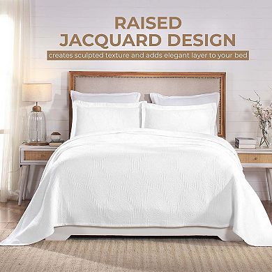 SUPERIOR Victory Cotton Medium Weight All-Season Matelasse Medallion Bedspread & Sham Set