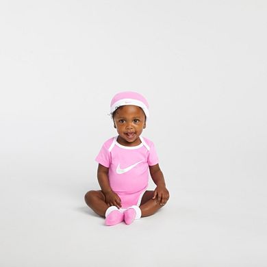 Newborn Baby Nike Swoosh 3-Piece Bodysuit Beanie Booties Boxed Set